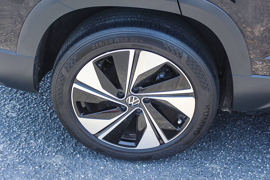 Thumbnail: 2023 Volkswagen Taos - 7