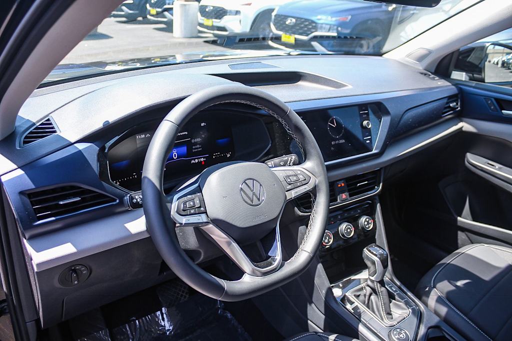 Thumbnail: 2023 Volkswagen Taos - 20