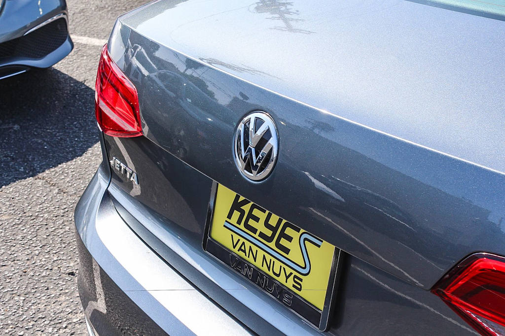 Thumbnail: 2015 Volkswagen Jetta - 6