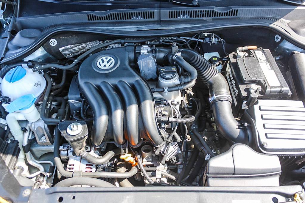 Thumbnail: 2015 Volkswagen Jetta - 8