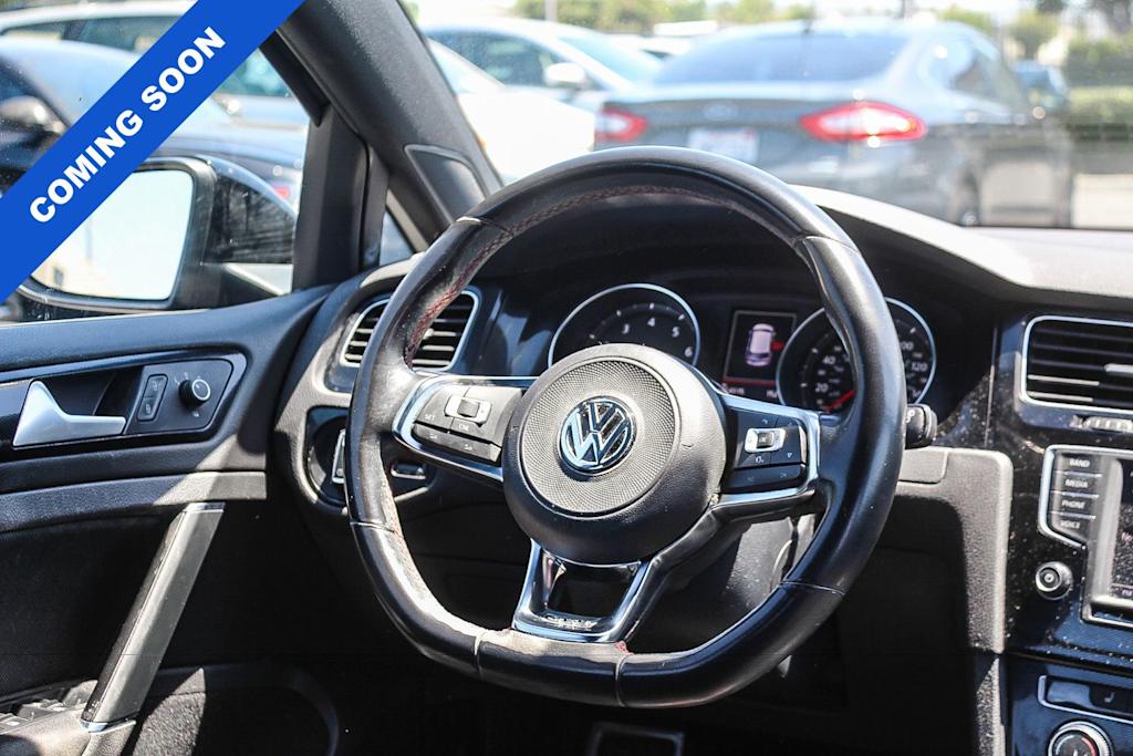 Thumbnail: 2017 Volkswagen Golf - 10