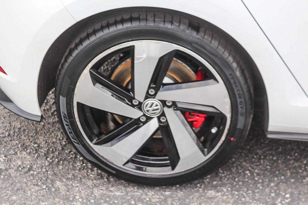 Thumbnail: 2019 Volkswagen Golf - 3