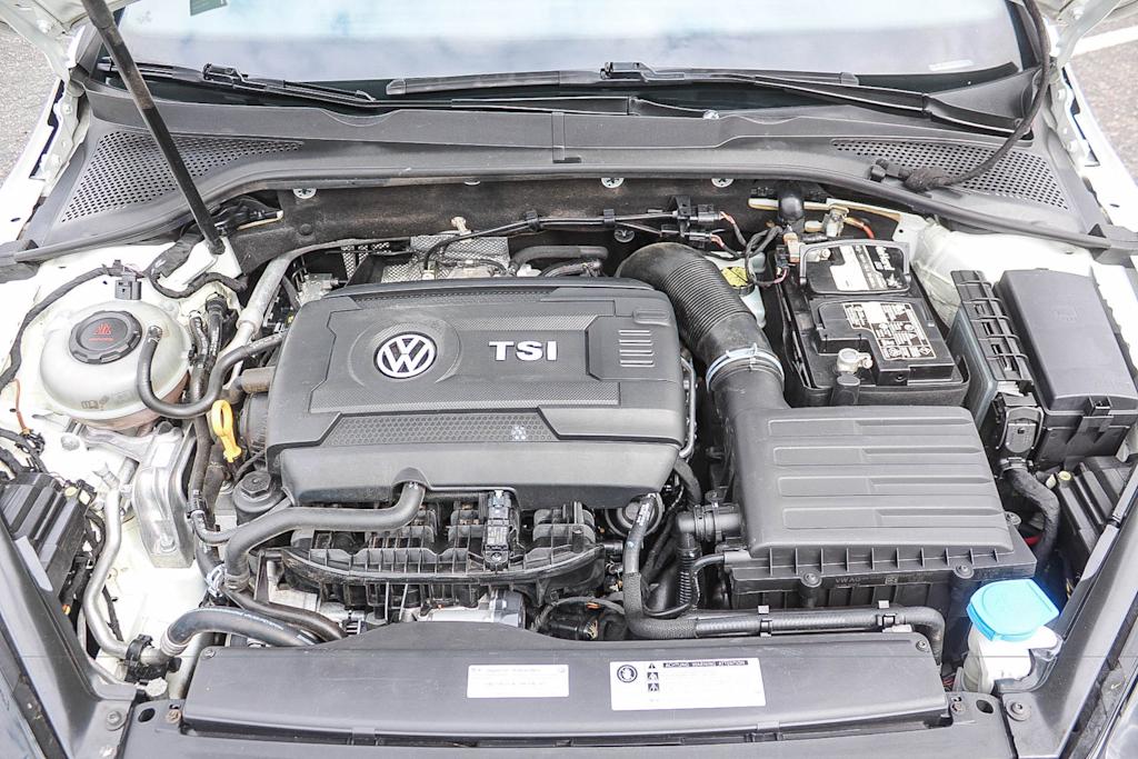 Thumbnail: 2019 Volkswagen Golf - 4