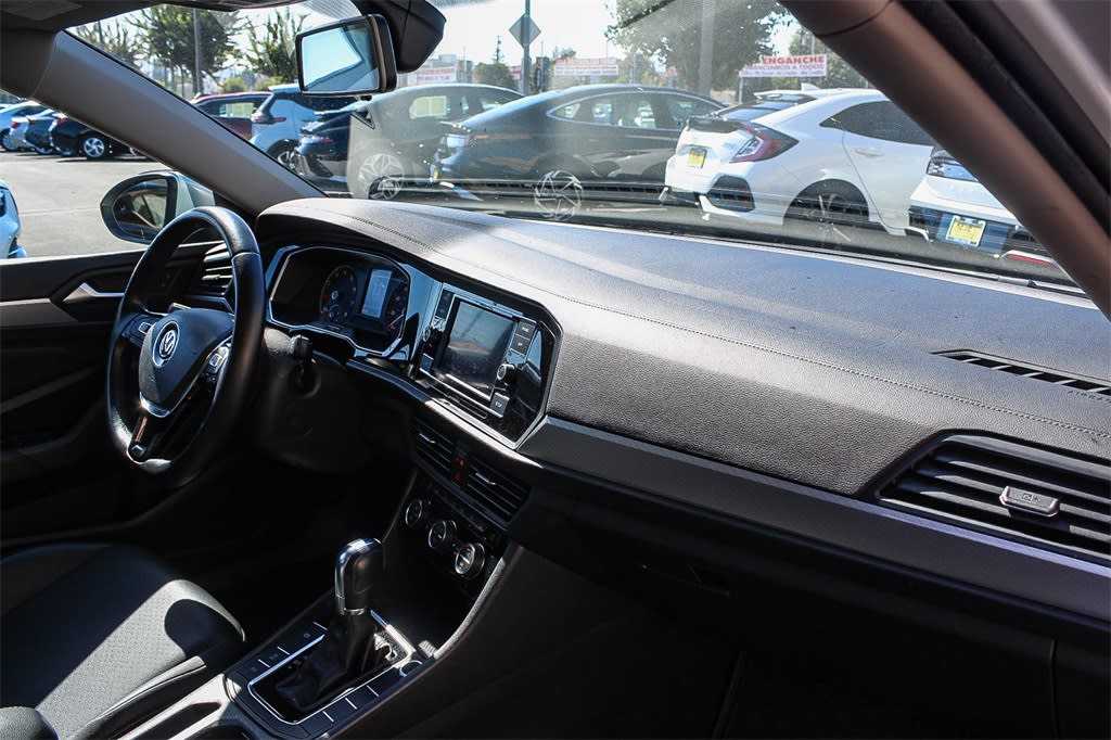 Thumbnail: 2019 Volkswagen Jetta - 12
