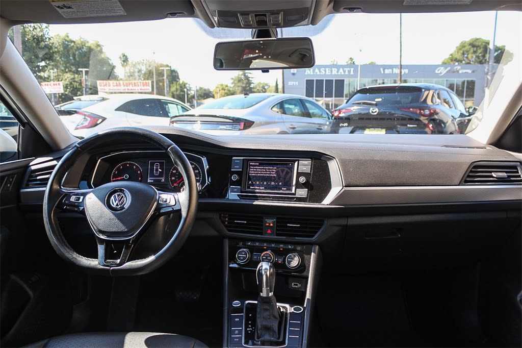 Thumbnail: 2019 Volkswagen Jetta - 2