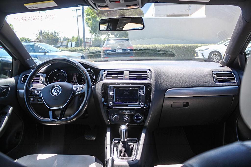 Thumbnail: 2016 Volkswagen Jetta - 2