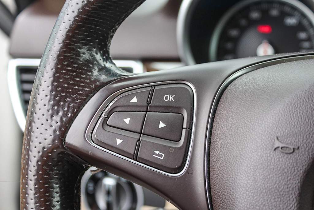 Thumbnail: 2016 Mercedes-Benz GLE - 27