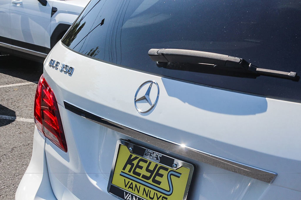 Thumbnail: 2016 Mercedes-Benz GLE - 22