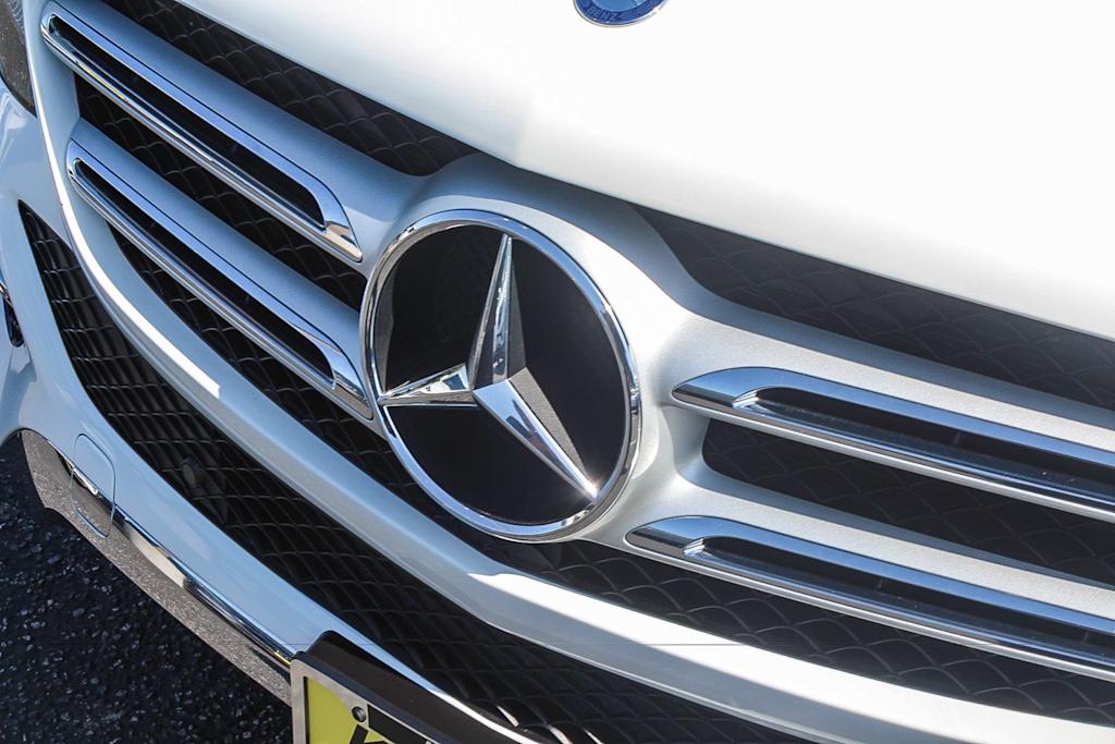 Thumbnail: 2016 Mercedes-Benz GLE - 24