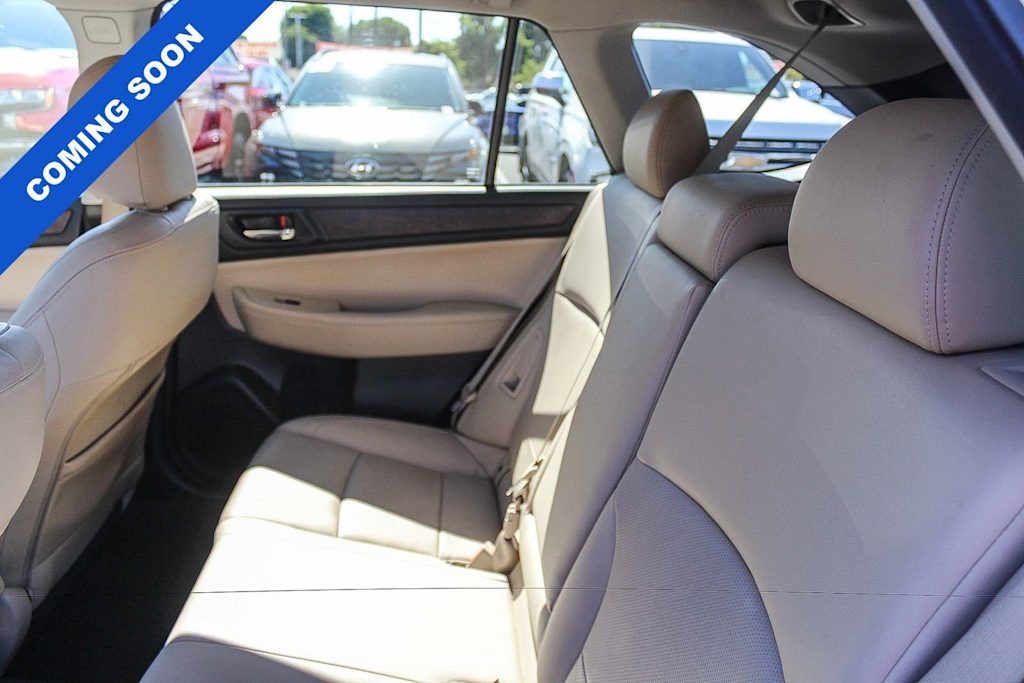 Thumbnail: 2016 Subaru Outback - 10