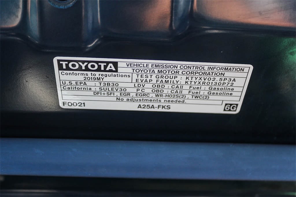 Thumbnail: 2019 Toyota Camry - 18