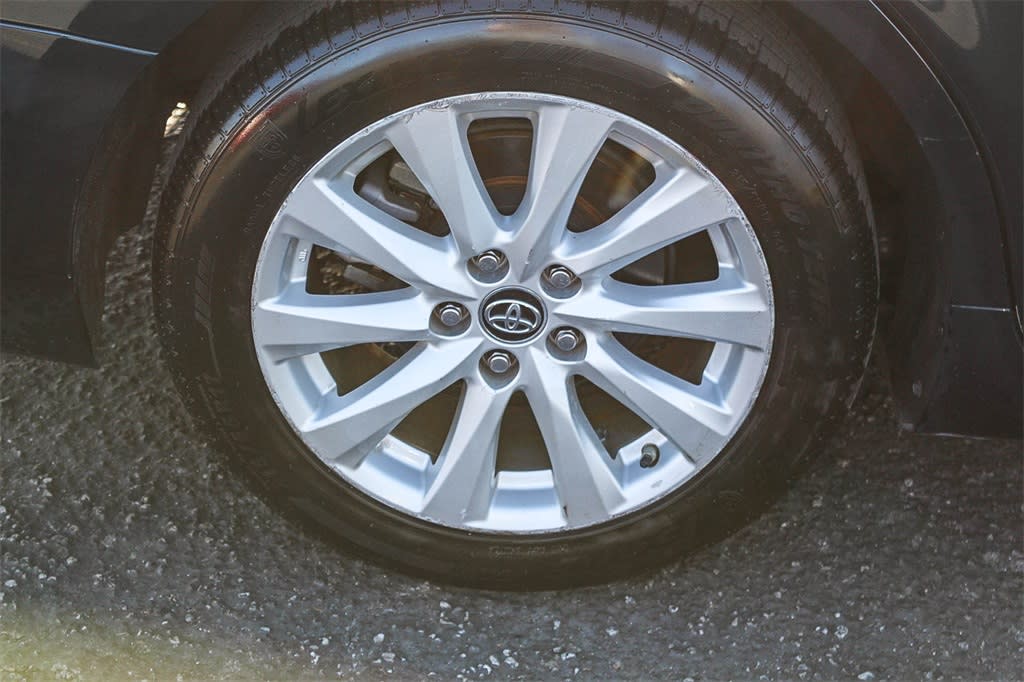 Thumbnail: 2019 Toyota Camry - 7