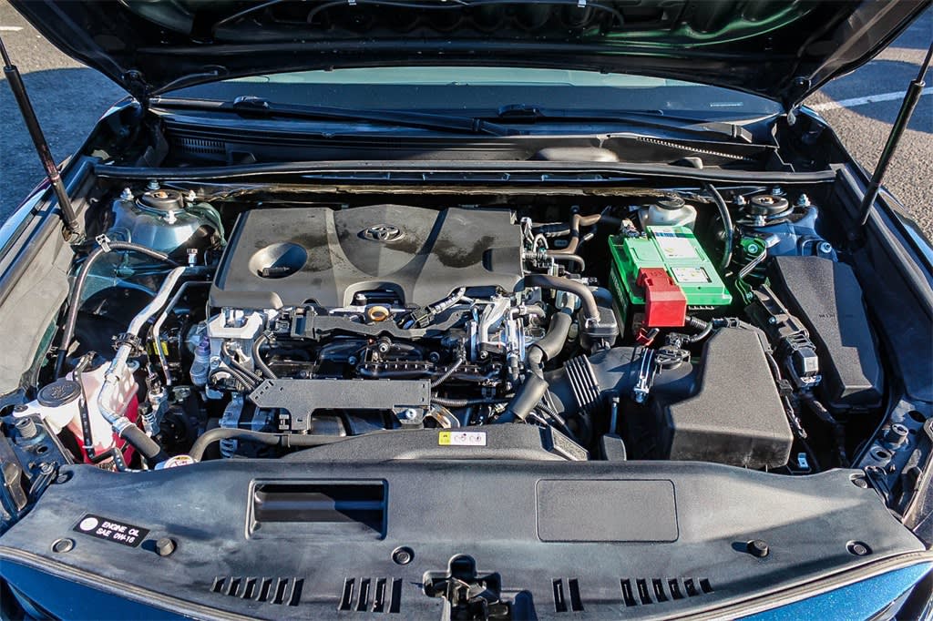 Thumbnail: 2019 Toyota Camry - 8