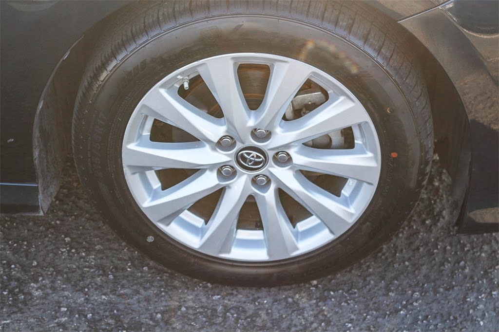 Thumbnail: 2019 Toyota Camry - 22