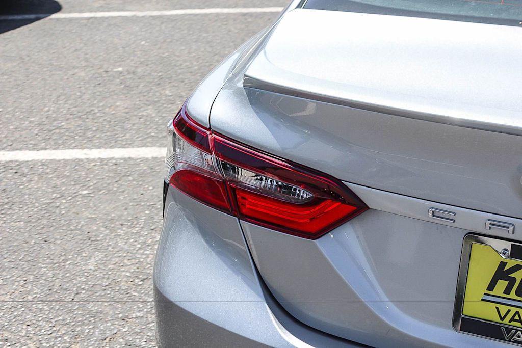 Thumbnail: 2023 Toyota Camry - 22