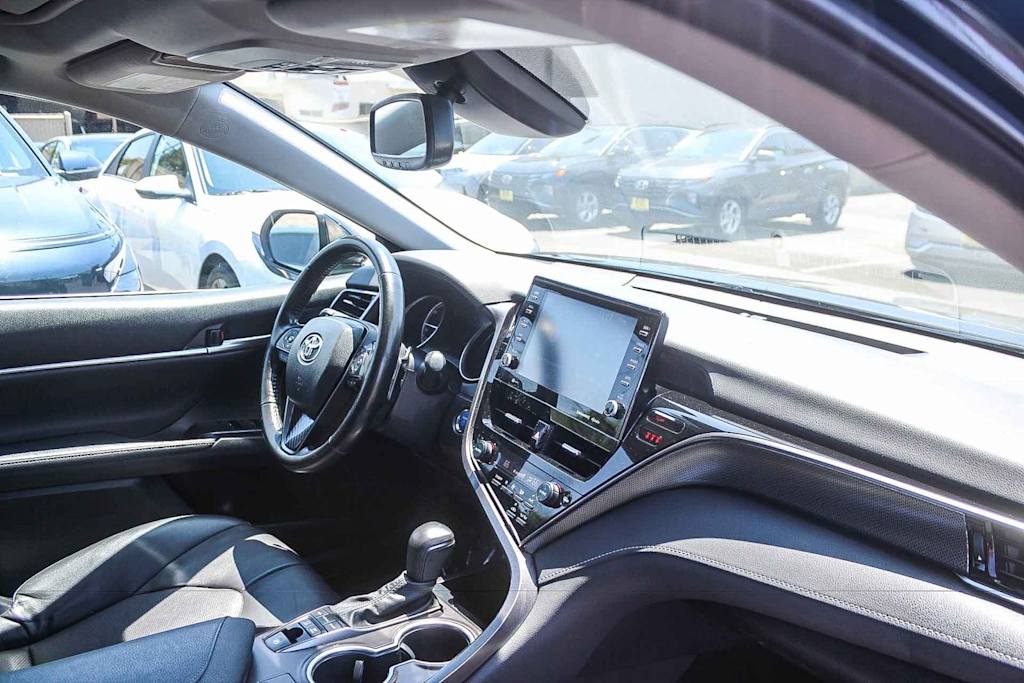 Thumbnail: 2024 Toyota Camry - 12