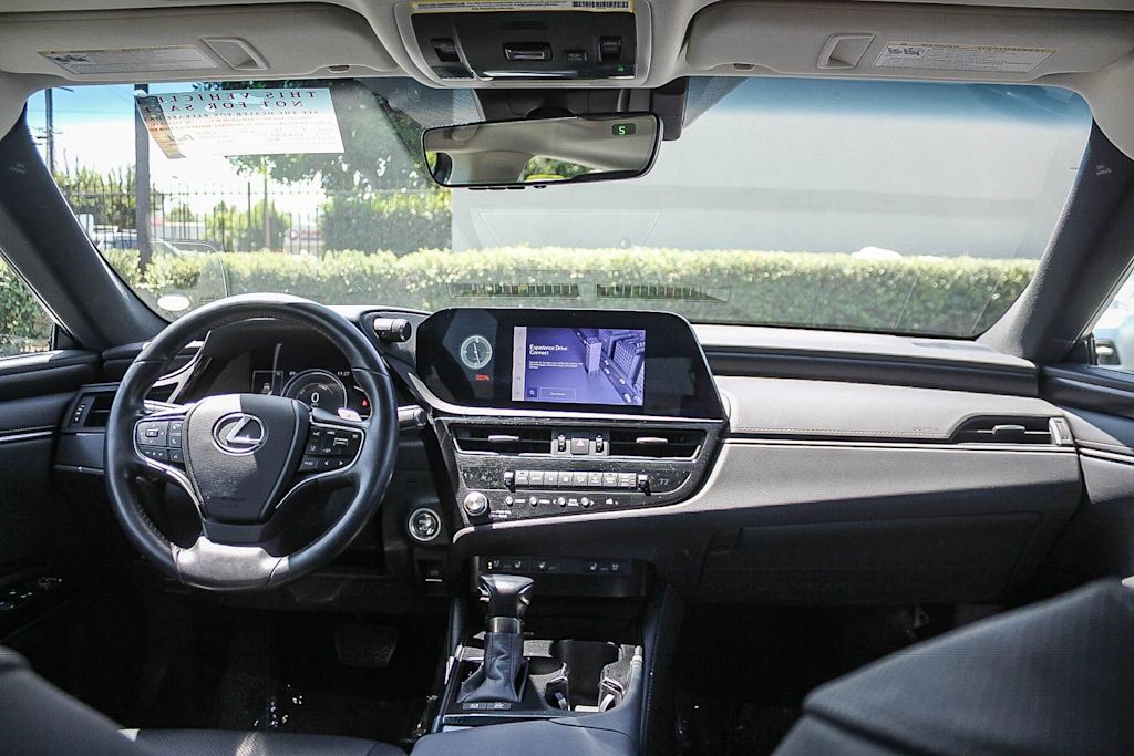 Thumbnail: 2023 Lexus ES - 2