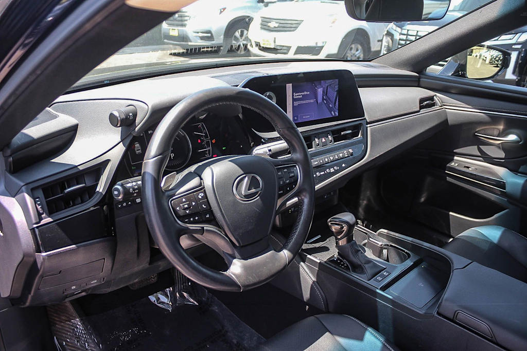Thumbnail: 2023 Lexus ES - 11