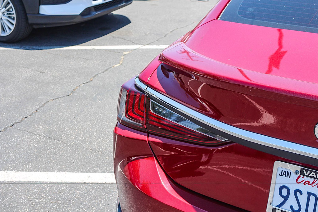 Thumbnail: 2025 Lexus ES - 18