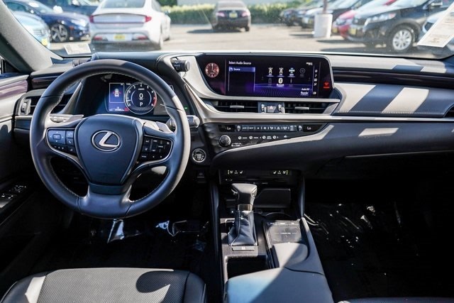 2020 Lexus ES 350 2