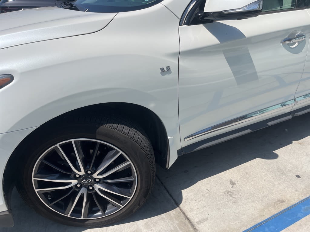 Thumbnail: 2016 INFINITI QX60 - 12