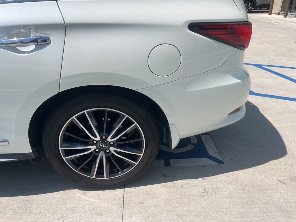 Thumbnail: 2016 INFINITI QX60 - 17