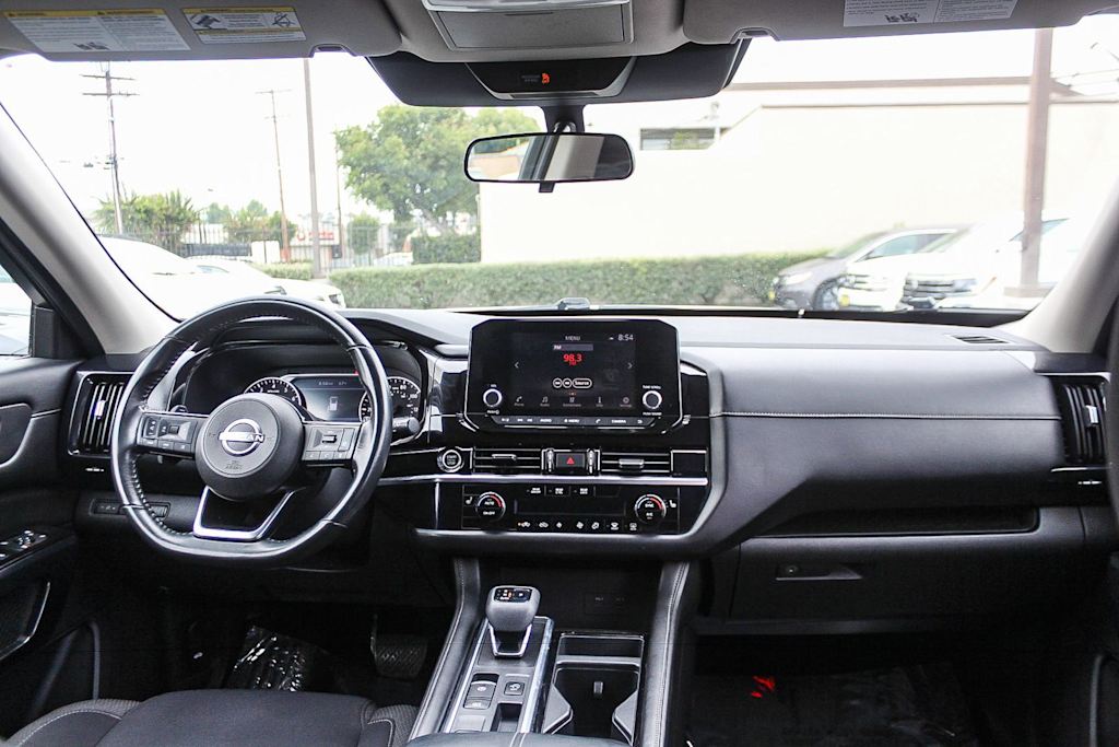 Thumbnail: 2022 Nissan Pathfinder - 2