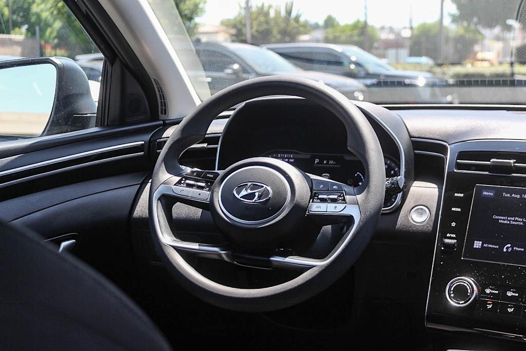 Thumbnail: 2023 Hyundai Tucson - 9