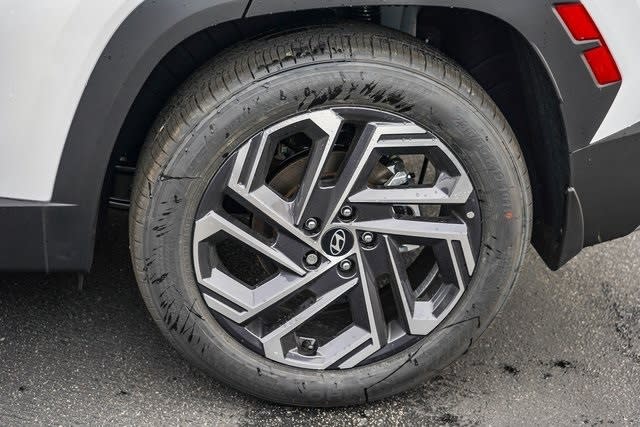 Thumbnail: 2025 Hyundai Tucson - 18