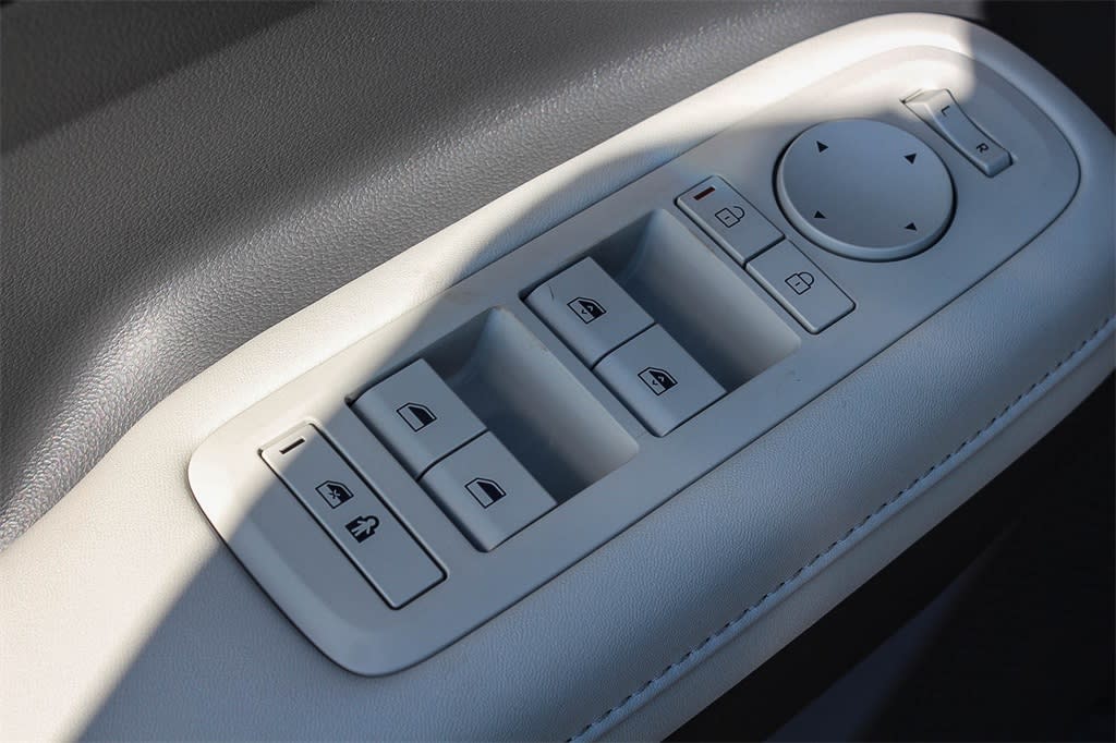 Thumbnail: 2026 Hyundai Santa Fe - 25