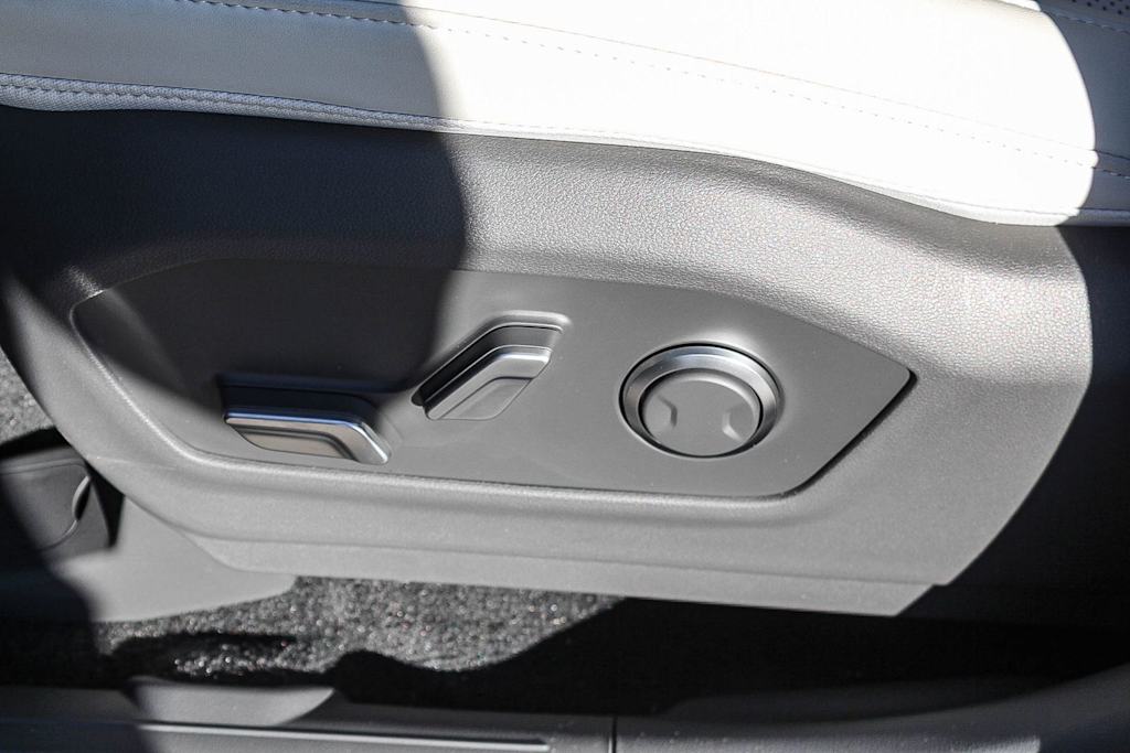 Thumbnail: 2026 Hyundai Santa Fe - 25