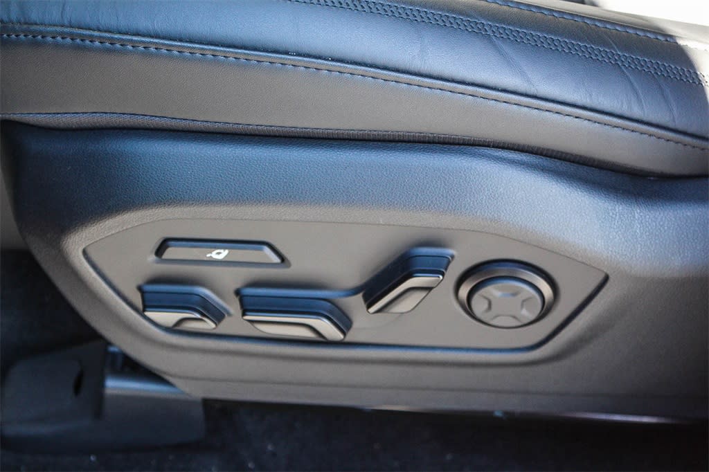 Thumbnail: 2025 Hyundai Santa Fe - 25