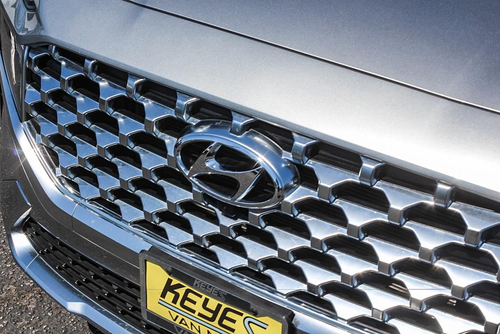 Thumbnail: 2023 Hyundai Santa Fe - 24