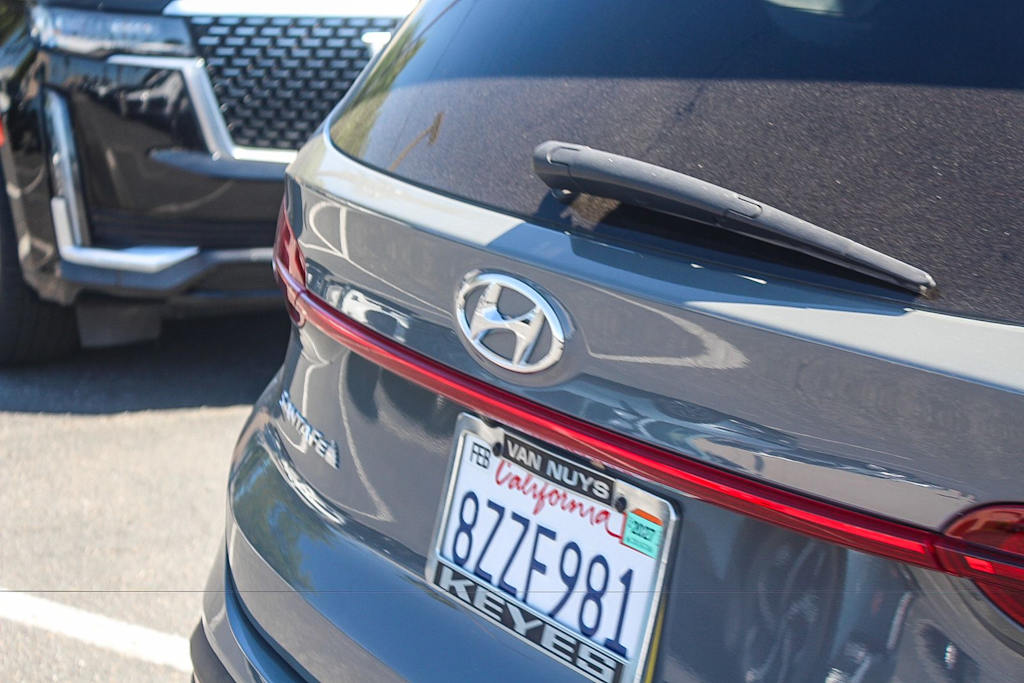 Thumbnail: 2022 Hyundai Santa Fe - 15