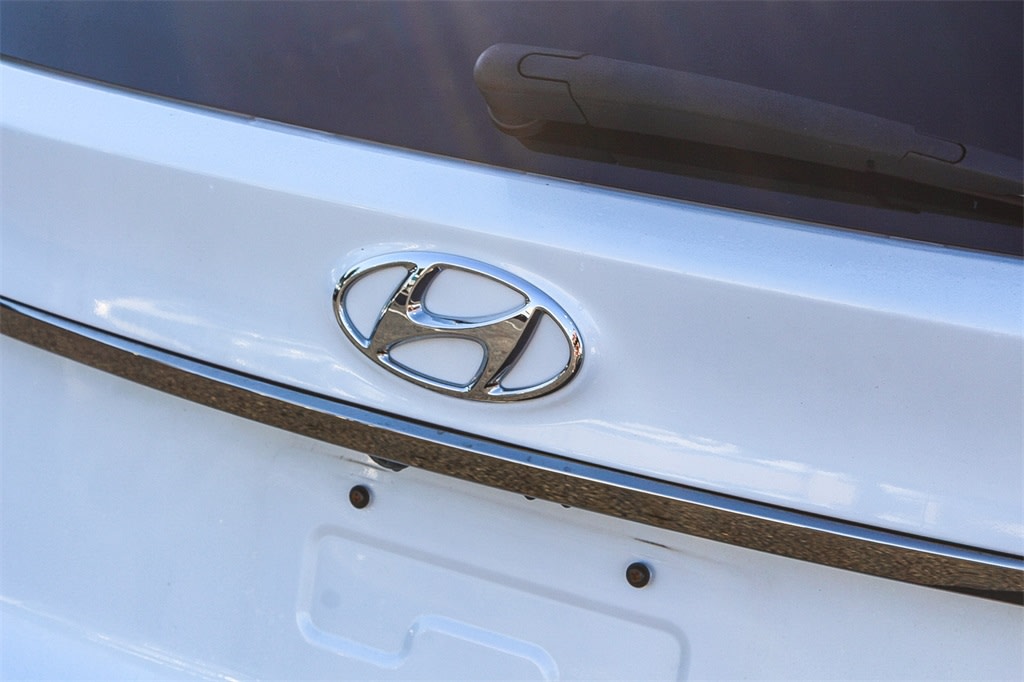 Thumbnail: 2020 Hyundai Santa Fe - 19