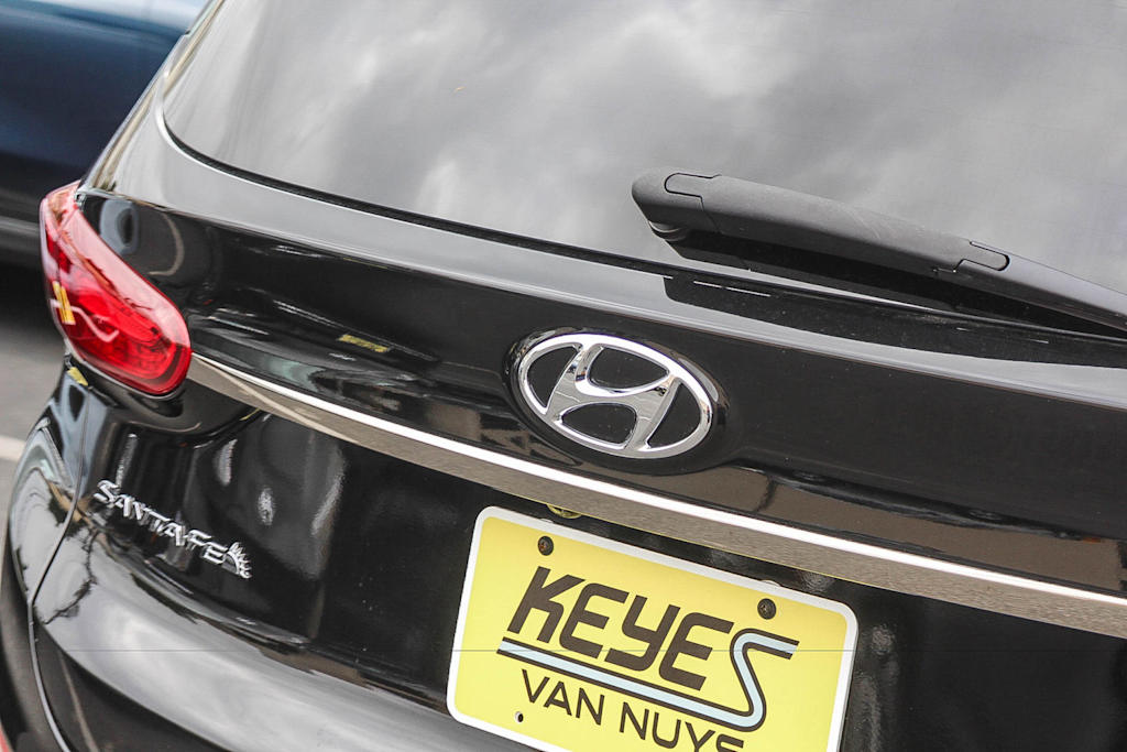 Thumbnail: 2019 Hyundai Santa Fe - 6