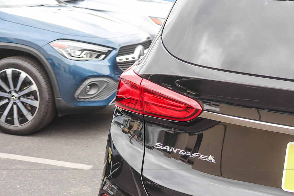 Thumbnail: 2019 Hyundai Santa Fe - 15