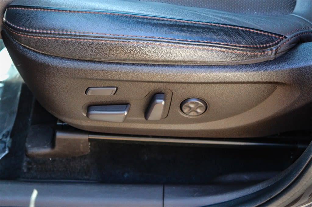 2020 Hyundai Santa Fe Limited 25