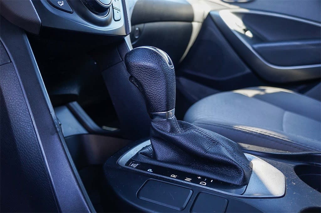 Thumbnail: 2017 Hyundai Santa Fe - 29