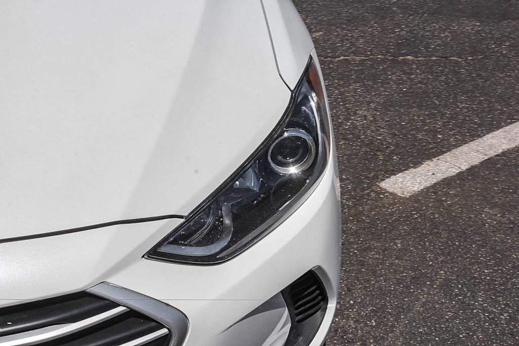 Thumbnail: 2017 Hyundai Elantra - 23