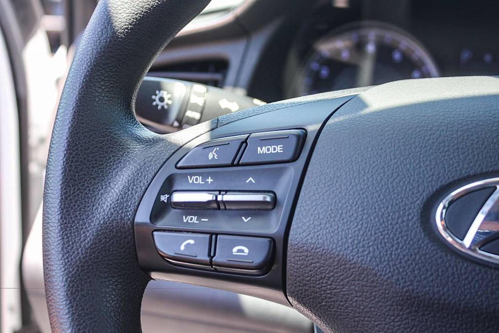 Thumbnail: 2020 Hyundai Elantra - 28