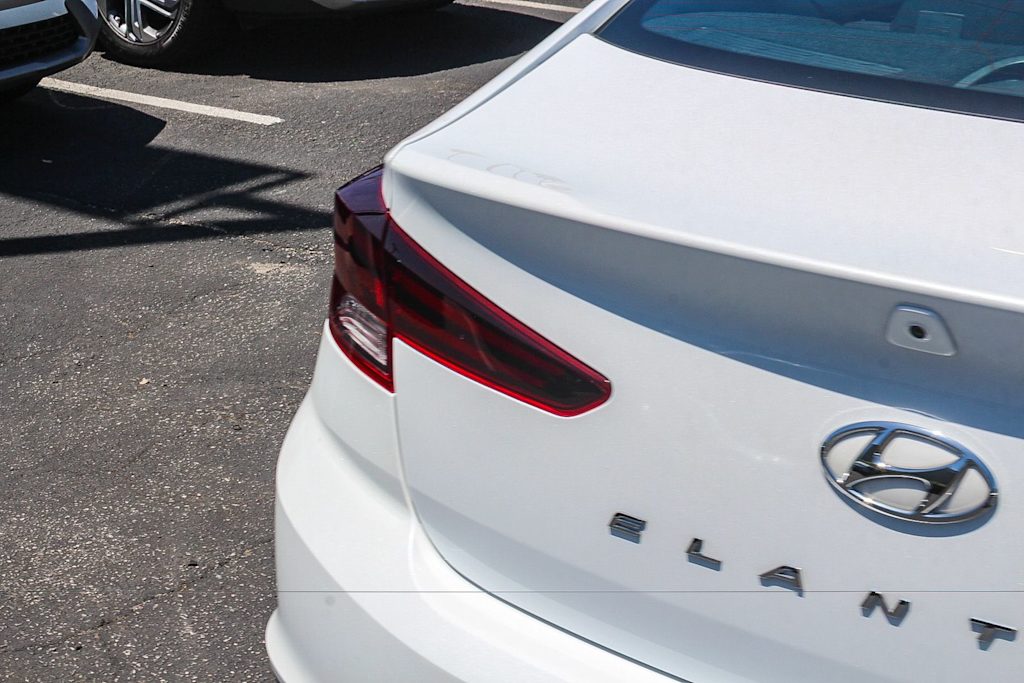 Thumbnail: 2020 Hyundai Elantra - 6
