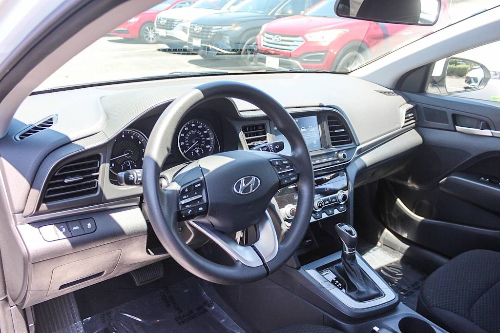 Thumbnail: 2020 Hyundai Elantra - 25