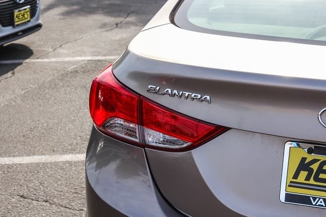 2013 Hyundai Elantra Limited Edition 21