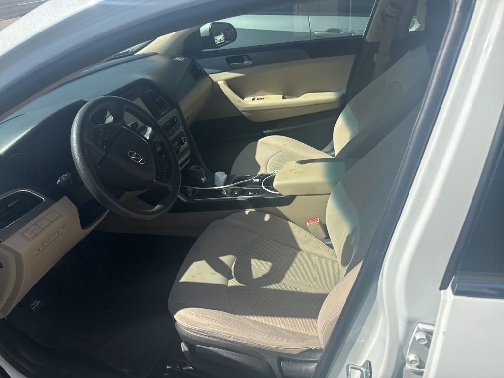 Thumbnail: 2016 Hyundai Sonata - 8