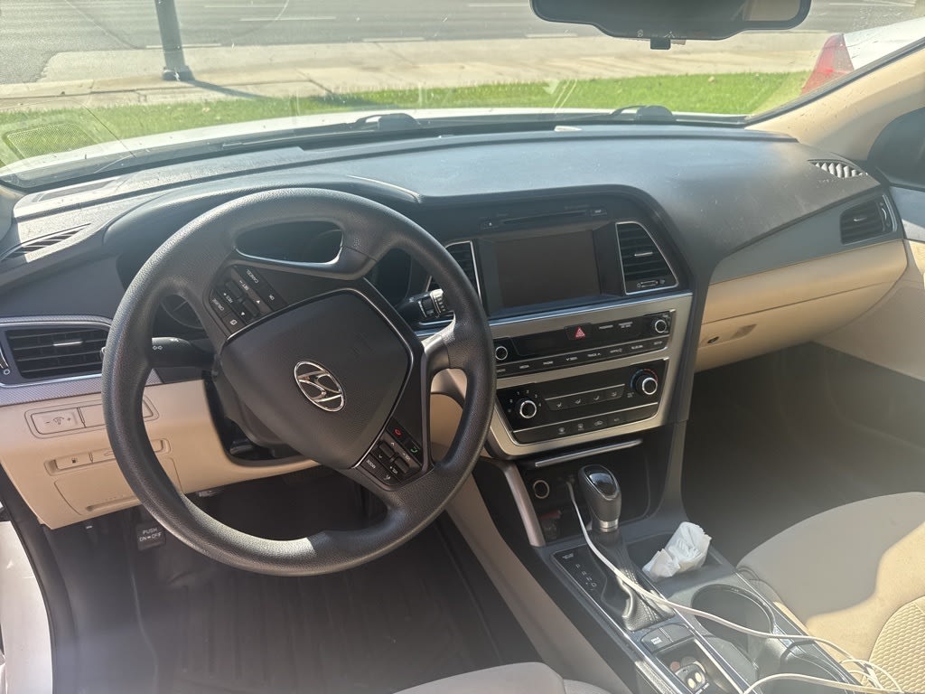 Thumbnail: 2016 Hyundai Sonata - 2