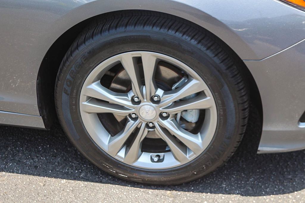 Thumbnail: 2019 Hyundai Sonata - 21