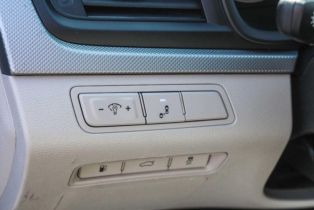 Thumbnail: 2019 Hyundai Sonata - 28