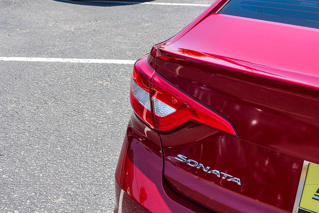 Thumbnail: 2016 Hyundai Sonata - 21