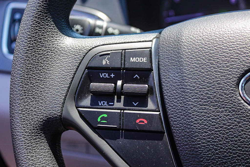 Thumbnail: 2016 Hyundai Sonata - 31